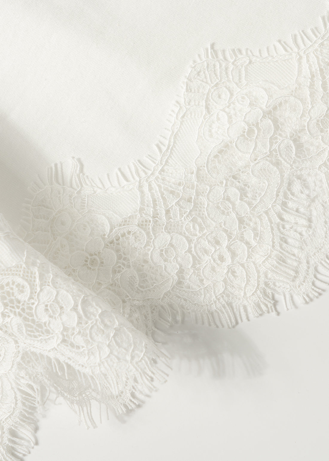 T-shirt Asymetric Crochet Off White